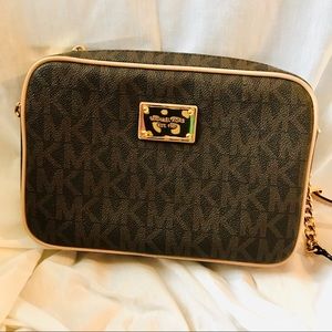 Michael Kors Jet Set Crossbody-Brown Monogram